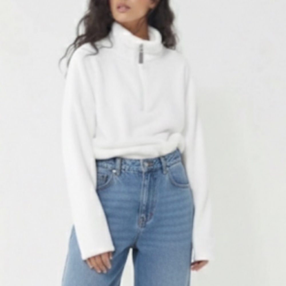 URBAN OUTFITTERS White Cropped Fleece 1/4 Zip Pullover Sweatshirt Size Small